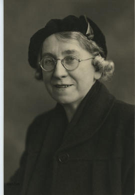 Photograph of a studio portrait of Jean Milligan